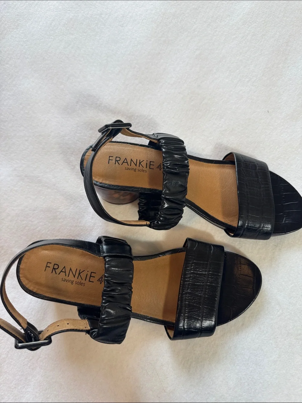 Frankie4 Mollie Black Leather Tortoiseshell Block Heel Sandals Size 8